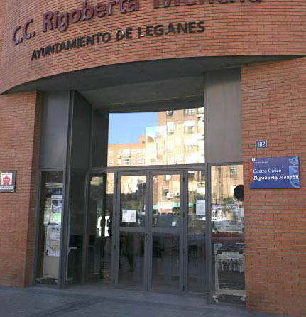Fachada del teatro Rigoberta Menchu de Leganés. Foto http://www.leganes.org/